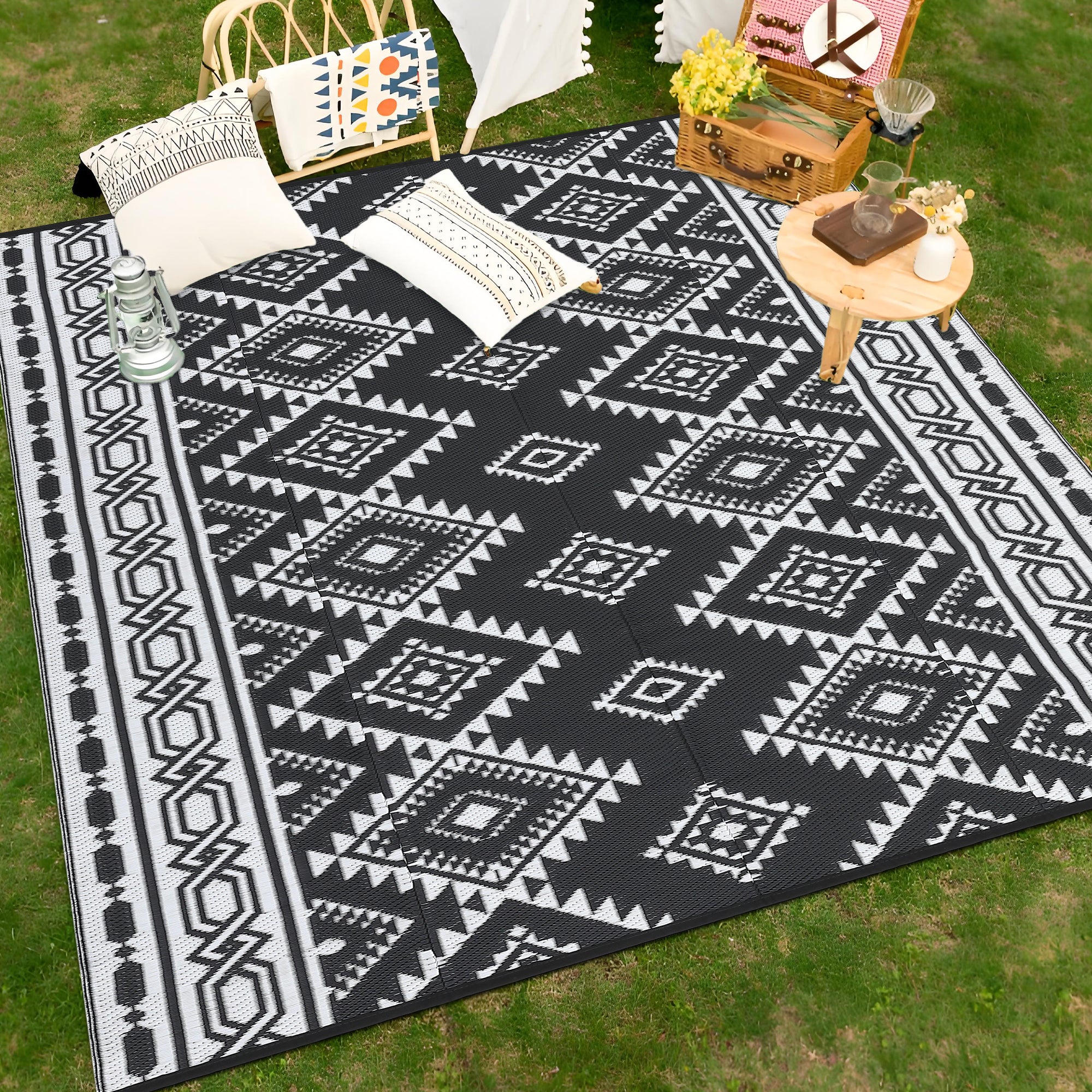 Garvee Outdoor Black & White 8x10 Plastic Straw Rug, Modern Area Rug, Large Floor Mat for Outdoors, RV, Patio, Backyard, Deck, Picnic, Beach, Trailer, Camping, Porch, Balcony - Image 5
